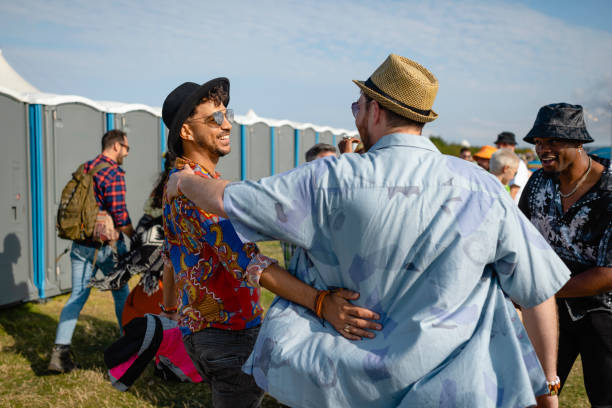 Best Portable toilet rental cost  in Rayre, MO
